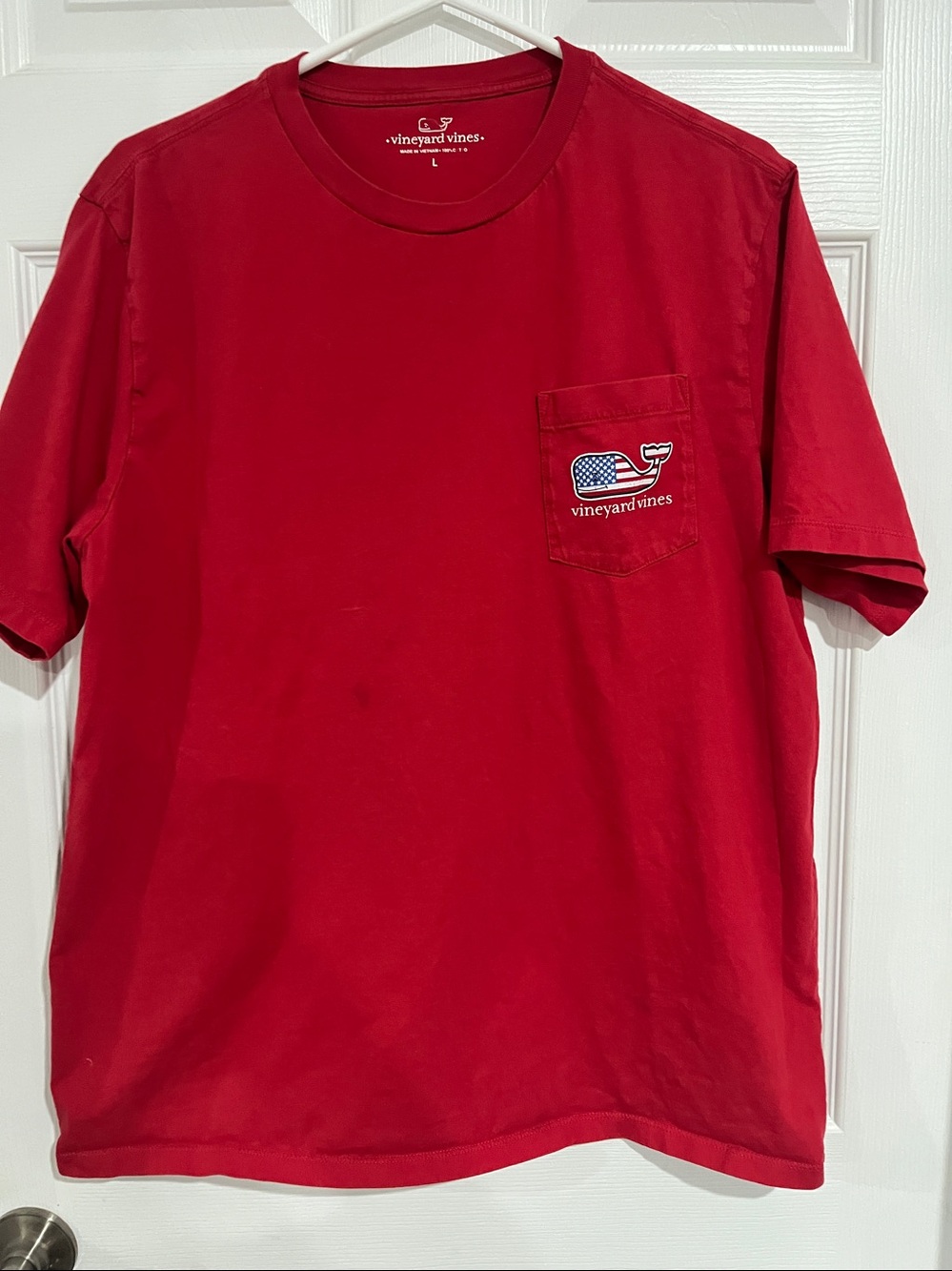 Vineyard Vines T-Shirt - Men’s / Women’s- Size L - America American Flag Whale